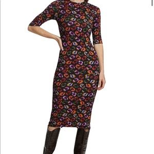 Farm Rio
Leopard-Print Fitted Sheath Dress